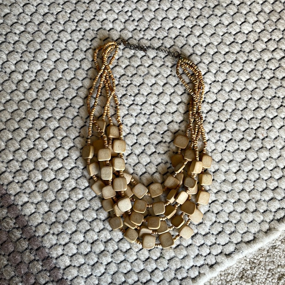Natural beaded necklace